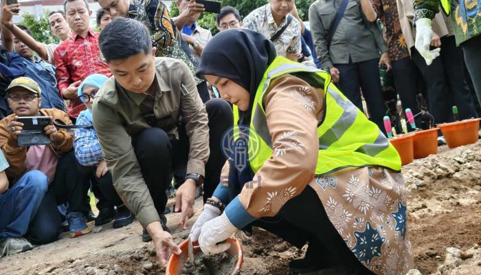 Walikota Eva Dwiana Gratiskan Warga Bandar Lampung Berobat Penyakit Dalam