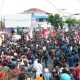 Ribuan massa memenuhi ruas Jalan Wolter Monginsidi dan Jalan Dr. Warsito, Kota Bandar Lampung untuk menyampaikan aspirasi mereka kepada pemerintah daerah dan wakil rakyat || Foto: Dinas Kominfotik Provinsi Lampung