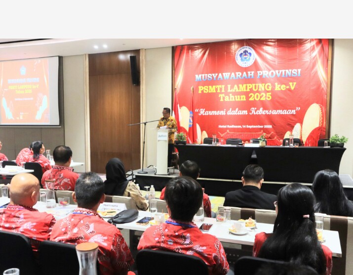 Kepala Dinas Kominfotik Provinsi Lampung, Ganjar Jationo membuka secara resmi kegiatan Musyawarah Paguyuban Sosial Marga Tionghoa Indonesia (PSMTI) Provinsi Lampung ke-V Tahun 2025 || Foto: Dinas Kominfotik Provinsi Lampung