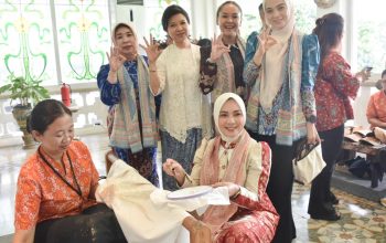 Gandeng Batik Keris, Dekranasda Lampung Angkat Motif Siger dan Kapal Lampung ke Pasar Nasional