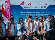 Wagub Lampung Jihan Nurlela mendampingi Menteri Koperasi RI, Ferry Juliantoro, melakukan peletakan batu pertama SPBUN milik KUD Bina Mina Sejahtera di Kecamatan Labuhan Maringgai, Kabupaten Lampung Timur || Foto: Adpim Pemprov Lampung