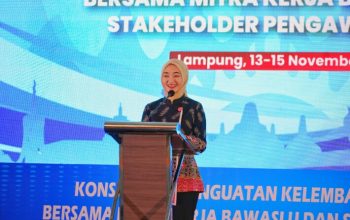 Wagub Lampung, Jihan Nurlela saat menghadiri kegiatan Konsolidasi Penguatan Kelembagaan Bawaslu Bersama Mitra Kerja dan Stakeholder Pengawas Pemilu di Ballroom Hotel Emersia, Bandar Lampug || Foto: Dinas Kominfotik Provinsi Lampung