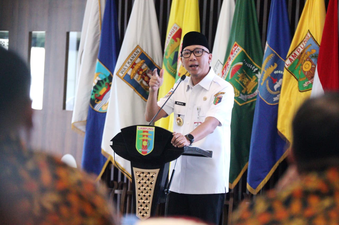 Gubernur Lampung Rahmat Mirzani Djausal dalam acara Coffee Morning bersama para pelaku usaha di Mahan Agung, Rabu (26/11/2025) || Foto: Dinas Kominfotik Provinsi Lampung