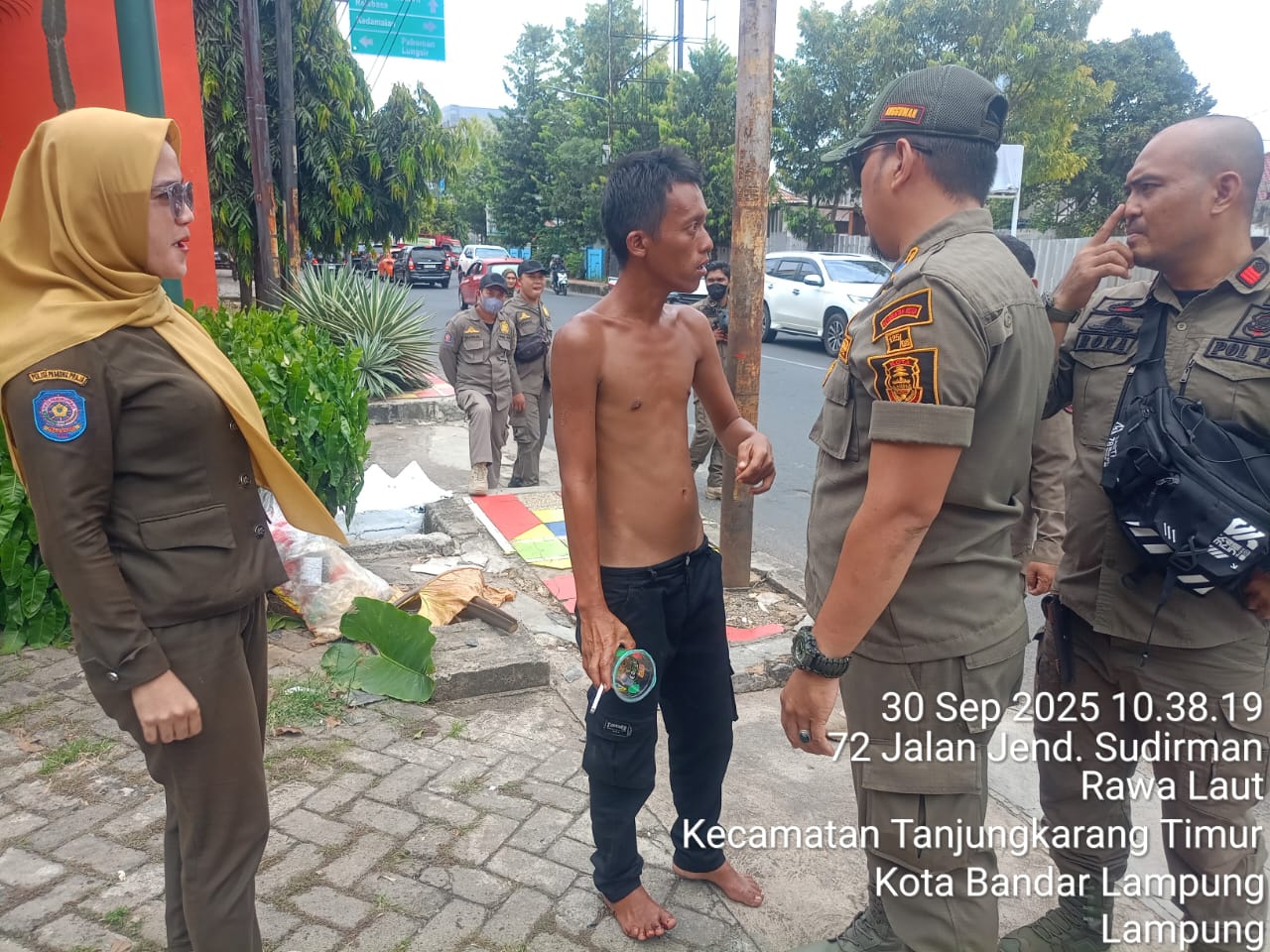 Satpol PP Bandar Lampung tertibkan ODGJ || Foto: Dok. Pol PP Bandar Lampung