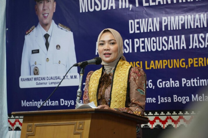 Ketua TP. PKK Provinsi Lampung Purnama Wulan Sari Mirza, saat menghadiri Pelantikan dan Pengukuhan DPD APJI Provinsi Lampung periode 2026-2031 || Foto: Dinas Kominfotik Provinsi Lampung