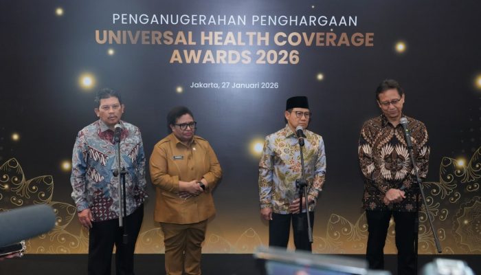 Ratusan Kepala Daerah Terima Penghargaan di UHC Awards 2026