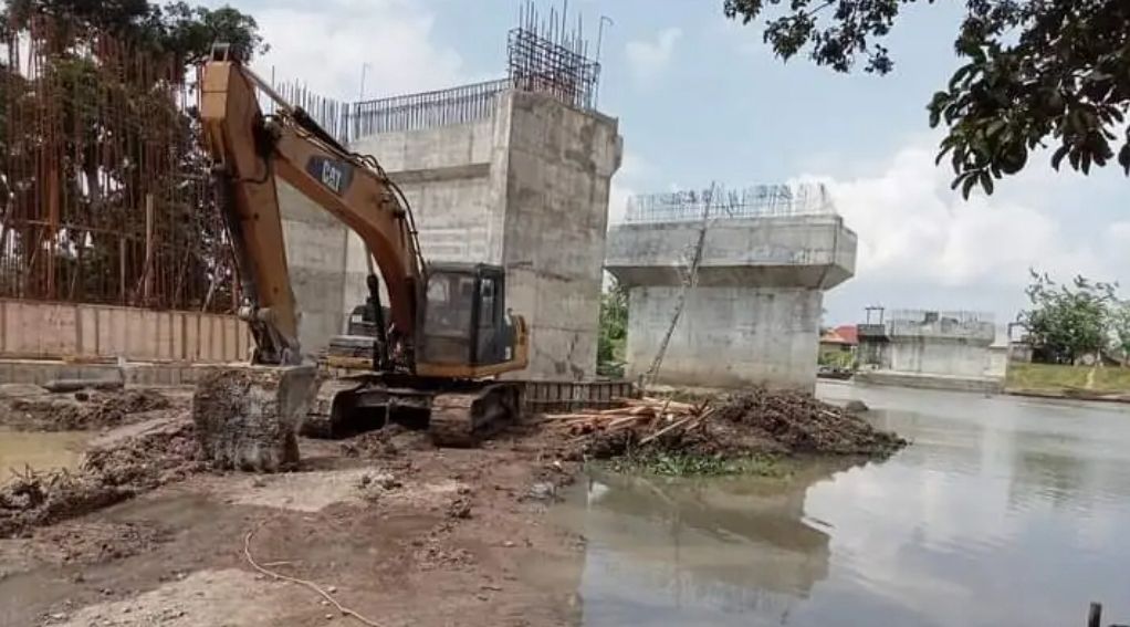 Pemprov Lampung memastikan penanganan Jembatan Way Bungur di Kecamatan Way Bungur, Kabupaten Lampung Timur dilakukan melalui pembangunan ulang || Foto: Istimewa