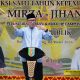 Gubernur Lampung Rahmat Mirzani Djausal saat menghadiri Peluncuran Koran Ikatan Jurnalis Provinsi (IJP) Lampung serta peluncuran buku 1 Tahun Mirza - Jihan yang dirangkaikan dengan Diskusi Publik Refleksi 1 Tahun Kepemimpinan Pemerintah Provinsi Lampung || Foto: Dinas Kominfotik Provinsi Lampung