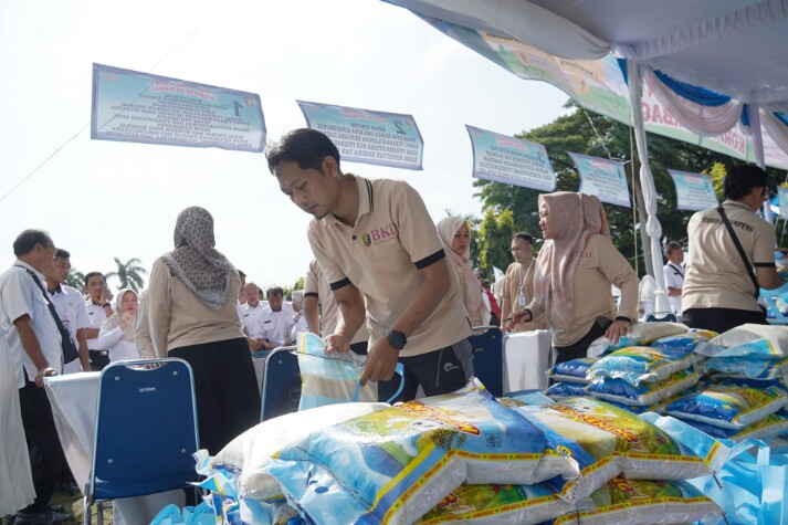 Pemprov Lampung melalui Korps Pegawai Republik Indonesia (Korpri) Provinsi Lampung menggelar kegiatan Korpri Ramadan Berbagi di Lapangan Korpri Kantor Gubernur Lampung || Foto: Dinas Kominfotik Provinsi Lampung