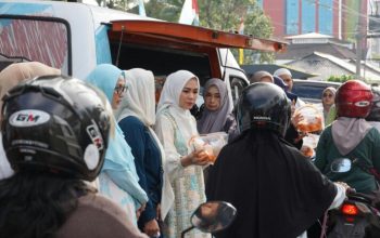 Kegiatan berbagi takjil Ramadan 1447 Hijriah yang digelar Tim Penggerak PKK Provinsi Lampung bersama Dharma Wanita Persatuan (DWP) Provinsi Lampung resmi berakhir || Foto: Dinas Kominfotik Provinsi Lampung