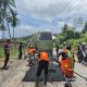 Pemprov Lampung melalui Dinas Bina Marga dan Bina Konstruksi (BMBK) terus bergerak mempercepat perbaikan sejumlah ruas jalan provinsi guna memastikan kelancaran dan keselamatan masyarakat menjelang arus mudik Lebaran || Foto: Dinas Kominfotik Provinsi Lampung