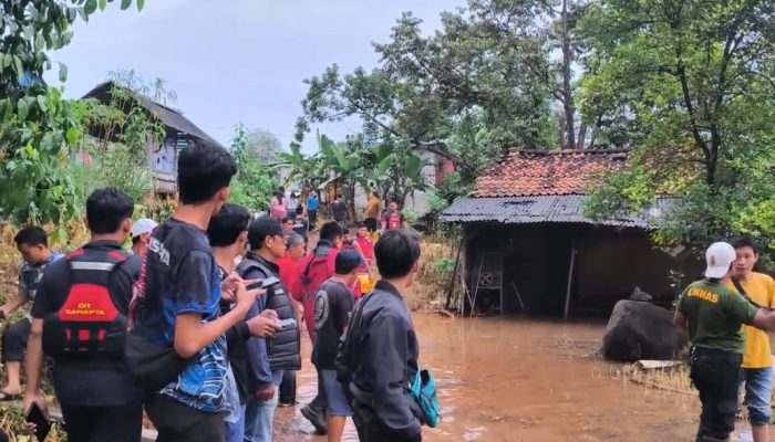 Lagi Asik Bermain, Anak Umur 10 Tahun Hanyut Terseret Arus Sungai di Bandar Lampung