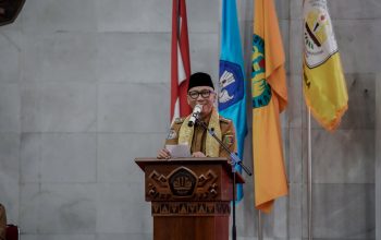 Gubernur Lampung Rahmat Mirzani Djausal saat menghadiri kegiatan Stadium General BEM Universitas Lampung (Unila) Periode 2026 || Foto: Dinas Kominfotik Provinsi Lampung