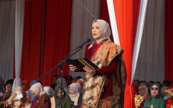 Pemprov Lampung menggelar upacara peringatan Hari Kartini Tahun 2026 dengan penuh khidmat di Lapangan Korpri || Foto: Dinas Kominfotik Provinsi Lampung