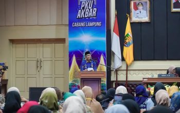Gubernur Lampung Rahmat Mirzani Djausal membuka kegiatan Pelatihan Pengembangan Kapasitas Usaha (PKU) Akbar yang digelar PT Permodalan Nasional Madani (PNM) Cabang Lampung di Gedung Pusiban, Kompleks Kantor Gubernur Lampung || Foto: Dinas Kominfotik Provinsi Lampung