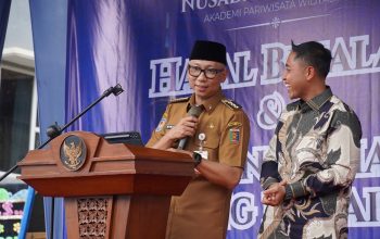 Gubernur Lampung dalam kegiatan Halal Bihalal sekaligus pelepasan Mahasiswa Nusadaya Academy dalam program magang di Taiwan bertempat di Nusadaya Academy || Foto : Dinas Kominfotik Provinsi Lampung