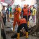 Satgas Gabungan normalisasi saluran drainase || Foto: Dok. Prokopim Pemkot Bandar Lampung || 5W1HINDONESIA.ID