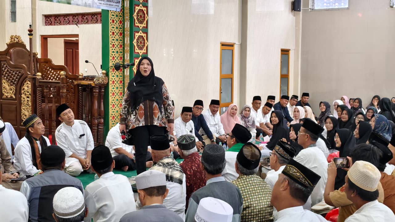 Walikota Eva Dwiana saat menghadiri giat safari ramadhan 1447 H || Foto: Ridho/5W1HINDONESIA.ID