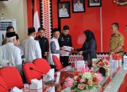 Wali Kota Bandar Lampung Beri Bantuan Sosial dan Hadiah Umrah