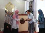 Dorong Kesejahteraan Kartini hingga Pendidikan, YBM PLN Salurkan Rp 30,4 Juta Zakat