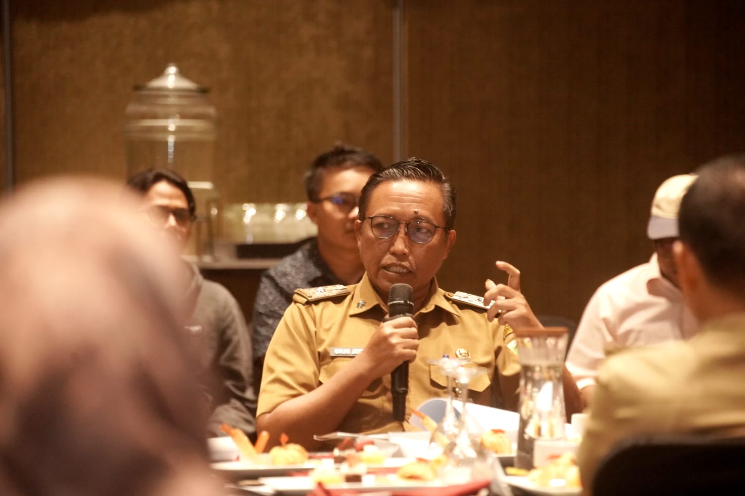 Kepala Dinas Komunikasi, Informatika, dan Statistik Provinsi Lampung Ganjar Jationo dalam Sarasehan bertema "Lampung Mau Dibawa ke Mana?" di Hotel Radisson Bandar Lampung || Foto: Dinas Kominfotik Provinsi Lampung