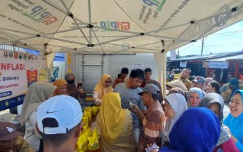 Pemprov Lampung memperkuat langkah pengendalian inflasi daerah melalui Gerakan Serentak Operasi Pasar komoditas minyak goreng MinyaKita yang digelar di 15 kabupaten/kota se-Provinsi Lampung || Foto: Dinas Kominfotik Provinsi Lampung