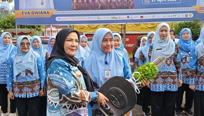 Tingkatkan Mobilitas Medis, Eva Dwiana Fasilitasi Kendaraan Operasional Kepala Puskesmas
