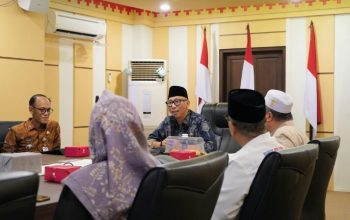 Gubernur Mirza dalam pertemuan bersama Asosiasi Perguruan Tinggi Swasta Indonesia (APTISI) Wilayah II-B Lampung || Foto: Dinas Kominfotik Provinsi Lampung