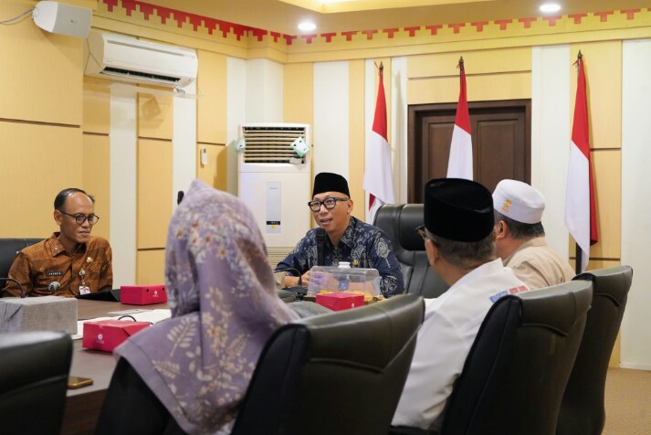 Gubernur Mirza dalam pertemuan bersama Asosiasi Perguruan Tinggi Swasta Indonesia (APTISI) Wilayah II-B Lampung || Foto: Dinas Kominfotik Provinsi Lampung