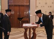 Mendiktisaintek Lantik Donny Purnomo sebagai Kepala BSN, Perkuat Daya Saing dan Inovasi Nasional