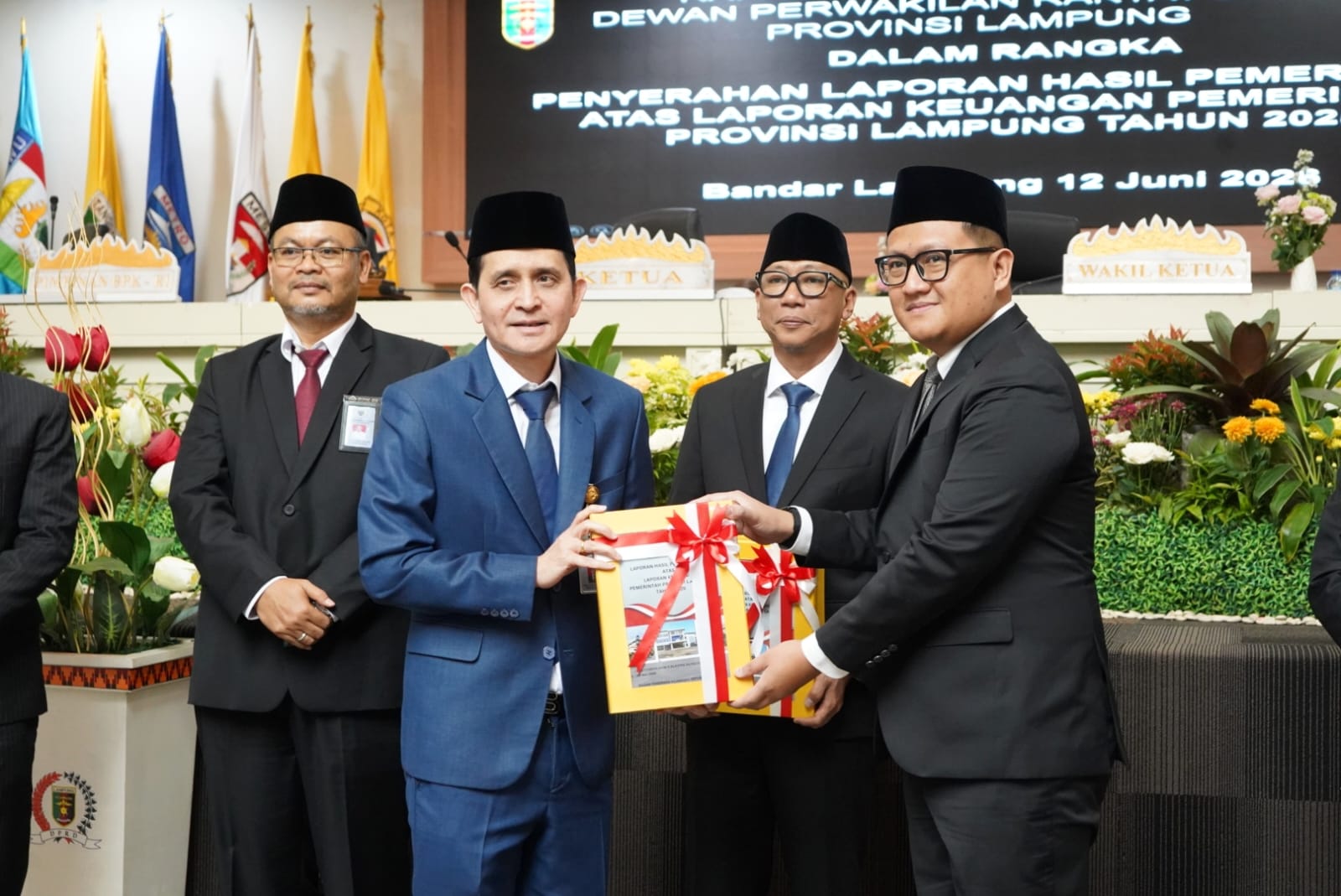 Pemprov Lampung kembali menorehkan prestasi dalam tata kelola keuangan daerah dengan meraih opini WTP dari BPK RI atas Laporan Keuangan Pemerintah Daerah (LKPD) Tahun Anggaran 2025 || Foto: Dinas Kominfotik Provinsi Lampung