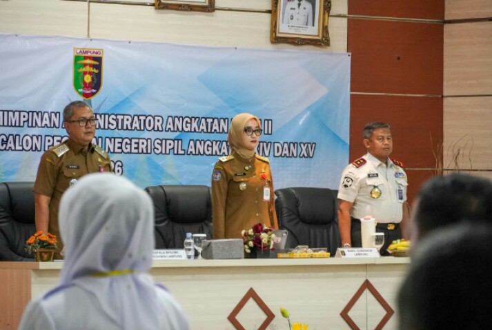 Wagub Jihan saat membuka Pelatihan Kepemimpinan Administrator (PKA) Angkatan I dan II serta Pelatihan Dasar (Latsar) Calon Pegawai Negeri Sipil (CPNS) Angkatan XIV dan XV Tahun 2026 di Aula Badan Pengembangan Sumber Daya Manusia Daerah (BPSDMD) Provinsi Lampung || Foto: Dinas Kominfotik Provinsi Lampung