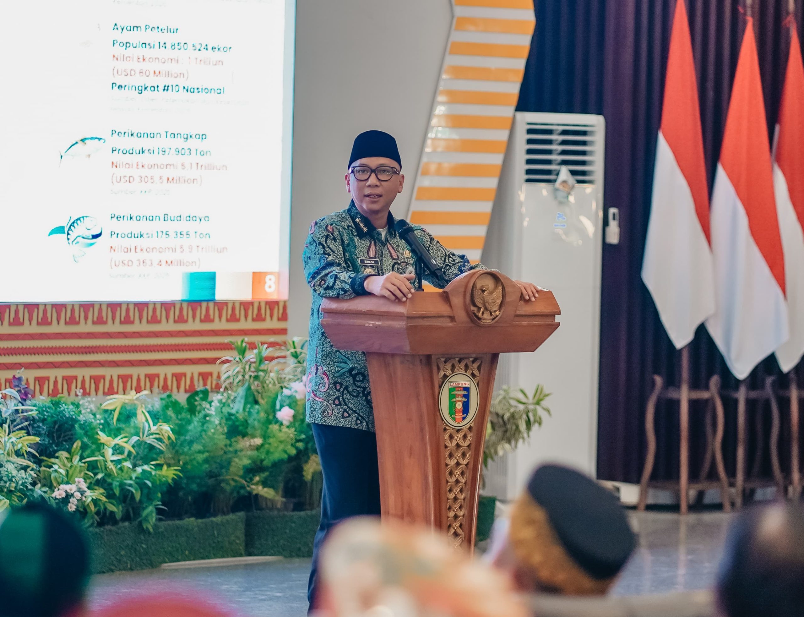 Gubernur Lampung Rahmat Mirzani Djausal saat memberikan sambutan pada acara pelantikan Majelis Wilayah Korps Alumni Himpunan Mahasiswa Islam (KAHMI) Lampung dan Forum Alumni HMI-Wati (FORHATI) Lampung periode 2026-2031 || Foto: Dinas Kominfotik Provinsi Lampung