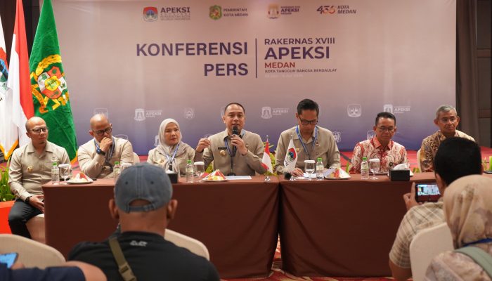 Wali Kota Eva Dwiana Hadiri Penutupan Rakernas XVIII APEKSI di Medan