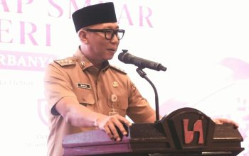 Gubernur Lampung Rahmat Mirzani Djausal saat menghadiri peringatan HUT ke-75 Ikatan Bidan Indonesia (IBI) yang dirangkaikan dengan pencapaian Rekor MURI melalui pelaksanaan pemeriksaan Pap smear massal || Foto: Dinas Kominfotik Provinsi Lampung