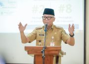 Gubernur Lampung Rahmat Mirzani Djausal saat memberikan arahan pada Bimbingan Teknis Kegiatan PHC di Balai Pelatihan Kesehatan (Bapelkes) Lampung || Foto: Dinas Kominfo dan Statistik Provinsi Lampung
