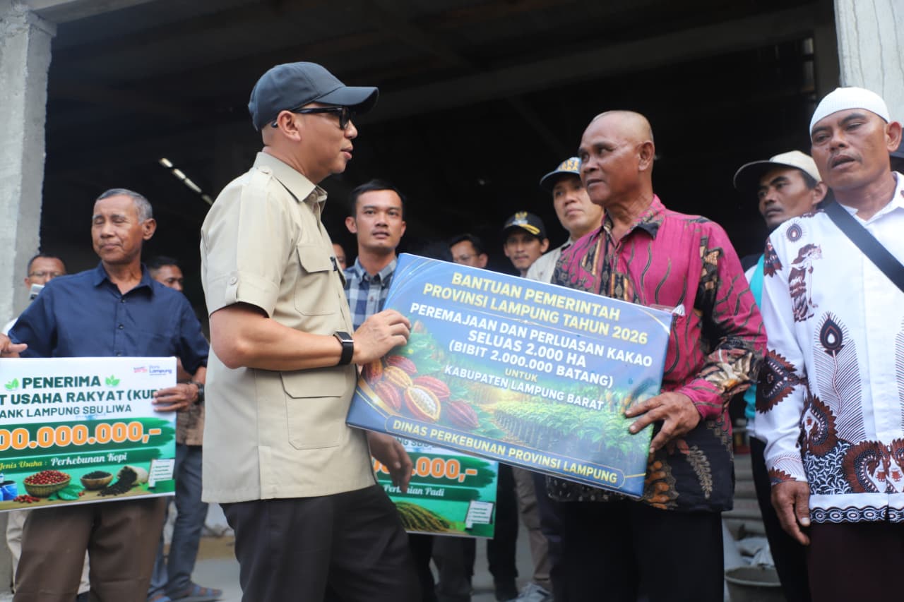 Kunjungan kerja Gubernur Lampung di Kecamatan Bandar Negeri Suoh (BNS), Kabupaten Lampung Barat, Rabu (8/7/2026), dengan membawa berbagai program yang menyentuh langsung kebutuhan petani dan masyarakat || Foto: Dinas Kominfotik Provinsi Lampung