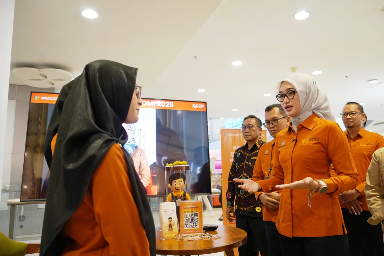 Wakil Gubernur Jihan Nurlela saat menjadi Pendamping Kehormatan pada Pendataan Lapangan Sensus Ekonomi 2026 di Mal Boemi Kedaton (MBK), Bandar Lampung || Foto: Dinas Kominfotik Provinsi Lampung