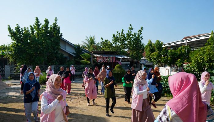 Melalui Jumat Berdampak, Srikandi PLN UID Lampung Hadirkan Aksi Sehat dan Peduli Bersama Masyarakat