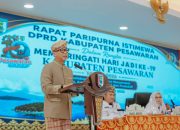 Gubernur Lampung Rahmat Mirzani Djausal pada Rapat Paripurna Istimewa dalam rangka peringatan Hari Jadi ke-19 Kabupaten Pesawaran, yang berlangsung di Gedung Serba Guna (GSG) Pemerintah Kabupaten Pesawaran || Foto: Pemerintah Provinsi Lampung