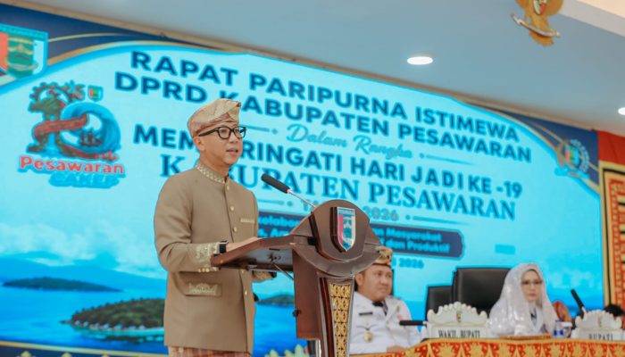 Hadiri Rapat Paripurna DPRD Pesawaran, Gubernur Lampung Ajak Pesawaran Perkuat Kolaborasi dan Tingkatkan Kualitas SDM