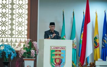 Gubernur Lampung Rahmat Mirzani Djaus dalam Rapat Paripurna DPRD Provinsi Lampung Pembicaraan Tingkat I dengan agenda Jawaban Gubernur atas Pemandangan Umum Fraksi-Fraksi DPRD terhadap Rancangan Peraturan Daerah tentang Laporan Pertanggungjawaban Pelaksanaan APBD Provinsi Lampung Tahun Anggaran 2025 || Foto: Pemerintah Provinsi Lampung