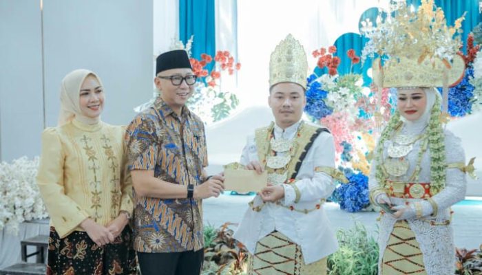 31 Pasangan Ikuti Nikah Massal Begawi Cinta Lampung 2026