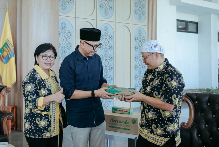 Pemprov Lampung bersama Persatuan Insan Perunggasan Rakyat (Pinsar) Petelur Nasional (PPN) Lampung memperkuat sinergi dalam membangun ekosistem peternakan telur yang berkelanjutan guna mendukung ketahanan pangan daerah || Foto: Pemerintah Provinsi Lampung