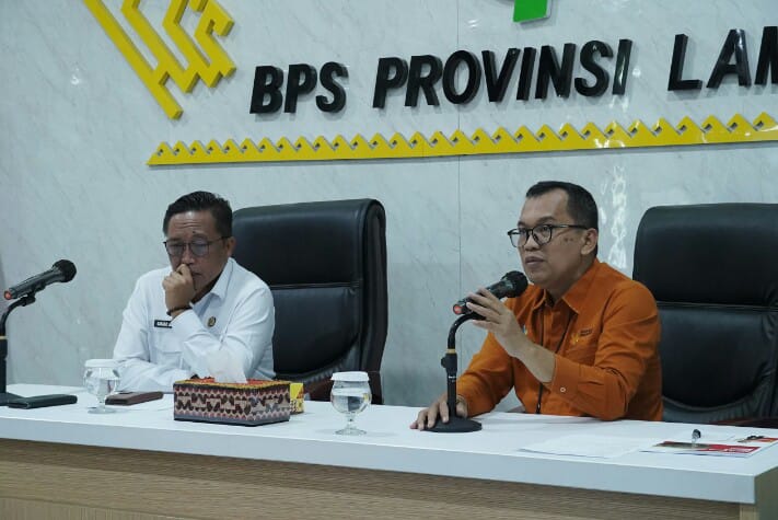 Kepala BPS Provinsi Lampung, Ahmadriswan Nasution, dalam konferensi pers Berita Resmi Statistik di Bandar Lampung || Foto: Pemerintah Provinsi Lampung