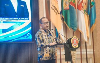 Asisten Administrasi Umum Setdaprov Lampung, Sulpakar, saat membuka secara Temu Karya ke-VIII Karang Taruna Provinsi Lampung || Foto: Pemerintah Provinsi Lampung