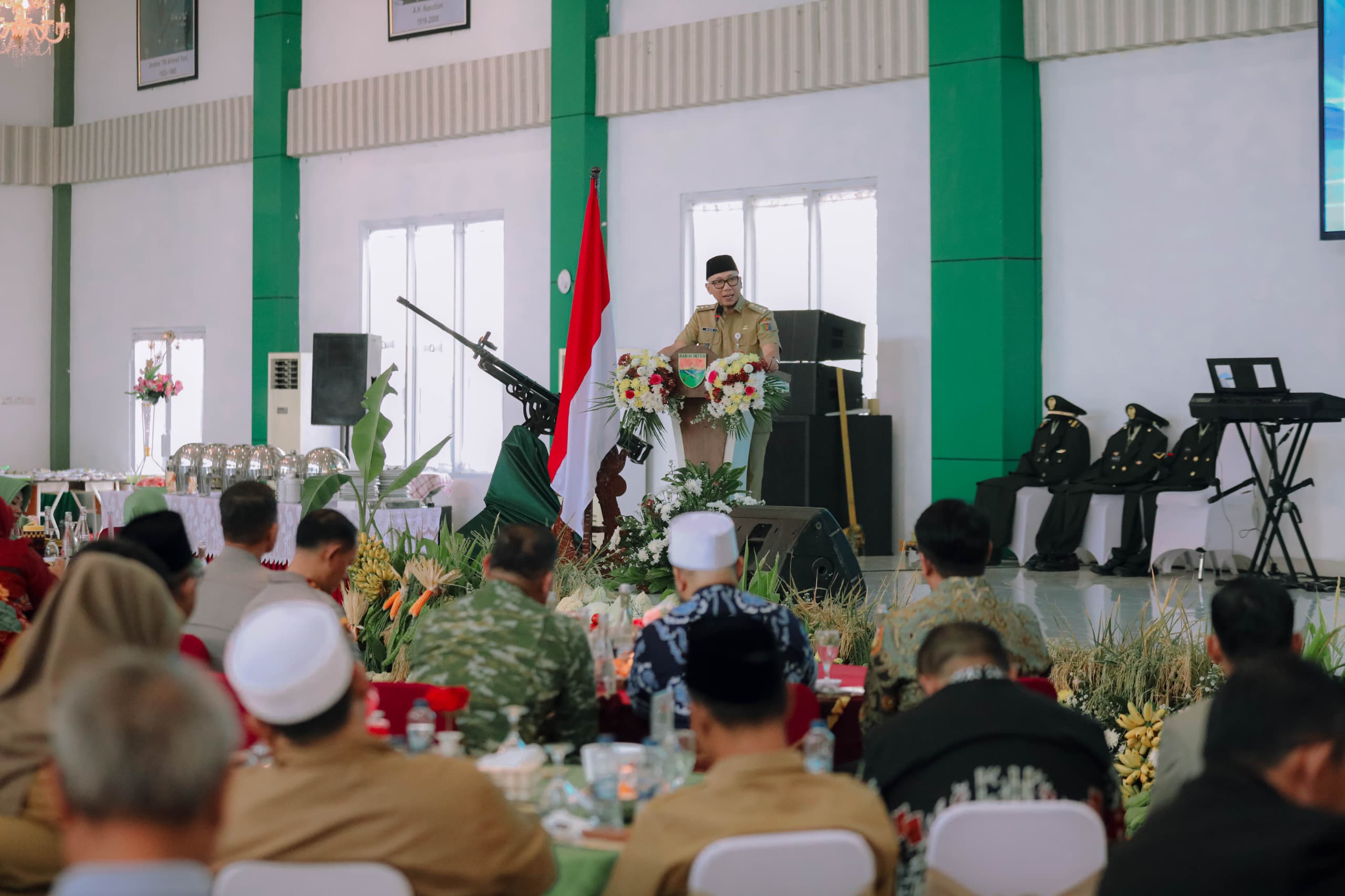 Gubernur Lampung, Rahmat Mirzani Djausal menghadiri peringatan Hari Ulang Tahun (HUT) pertama Kodam XXI/Raden Intan yang digelar di Aula Sudirman, Markas Kodam XXI/Raden Intan || Foto: Pemerintah Provinsi Lampung