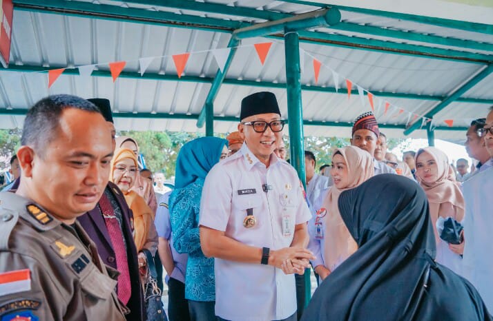 Gubernur Lampung, Rahmat Mirzani Djausal saat meresmikan perubahan nama Rumah Sakit Jiwa Daerah Provinsi Lampung menjadi Rumah Sakit Alamsyah Ratu Perwiranegara || Foto: Pemerintah Provinsi Lampung