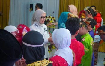 Wagub Lampung Jihan Nurlela saat menghadiri Kunjungan Kerja Ketua Umum Dharma Pertiwi Evi Agus Subiyanto di SLB Dharma Bakti Dharma Pertiwi || Foto: Pemerintah Provinsi Lampung