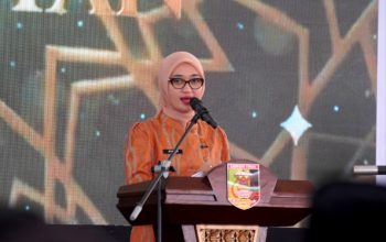 Wagub Lampung Jihan Nurlela saat menghadiri peresmian Gedung Sekolah Rakyat Terintegrasi Kabupaten Lampung Timur sekaligus membuka Masa Pengenalan Lingkungan Sekolah (MPLS) Tahun Ajaran 2026/2027 di Gedung Islamic Center Lampung Timur || Foto: Pemerintah Provinsi Lampung